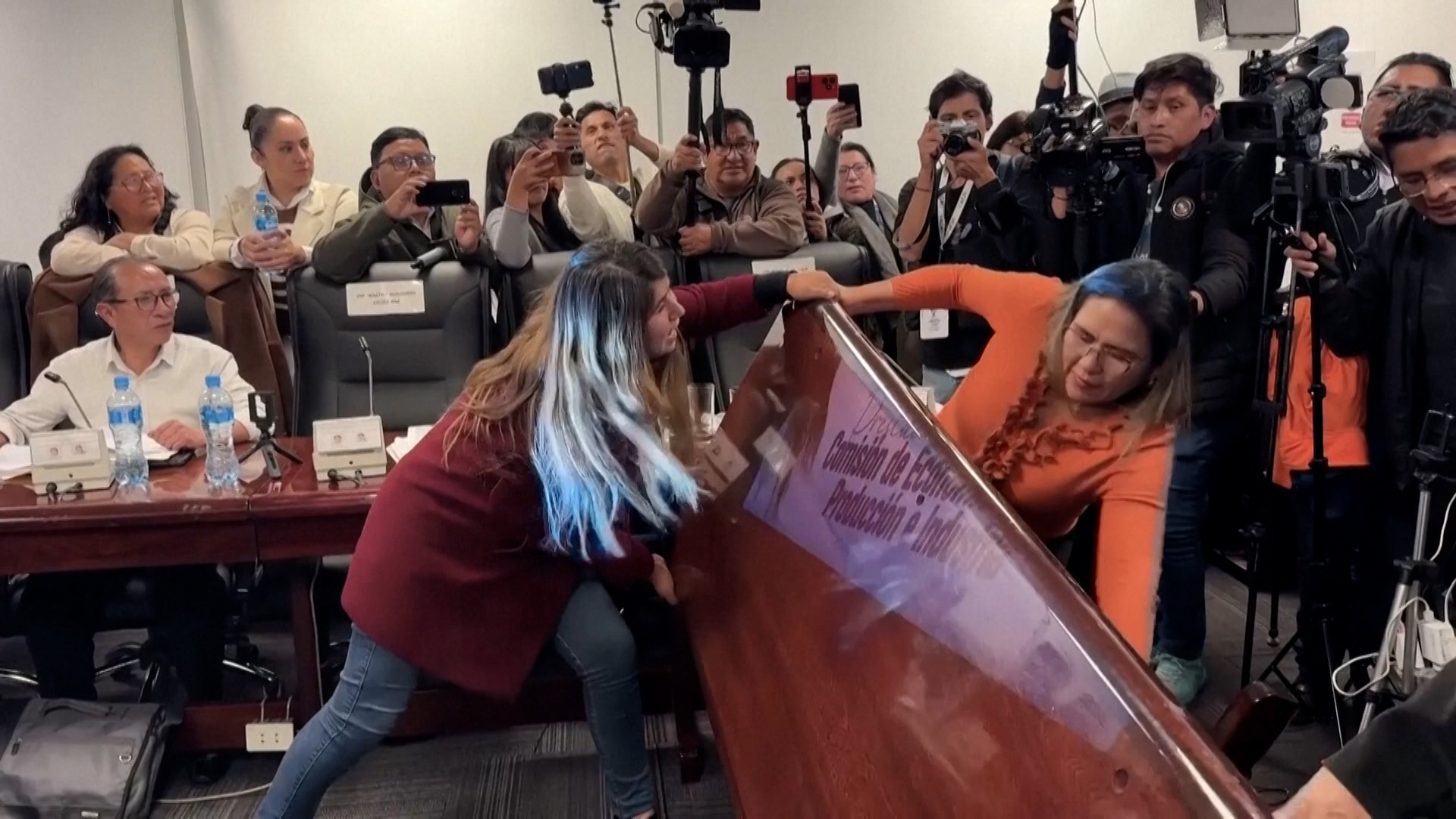 Polémica en el Congreso boliviano por un contrato de litio con una empresa rusa