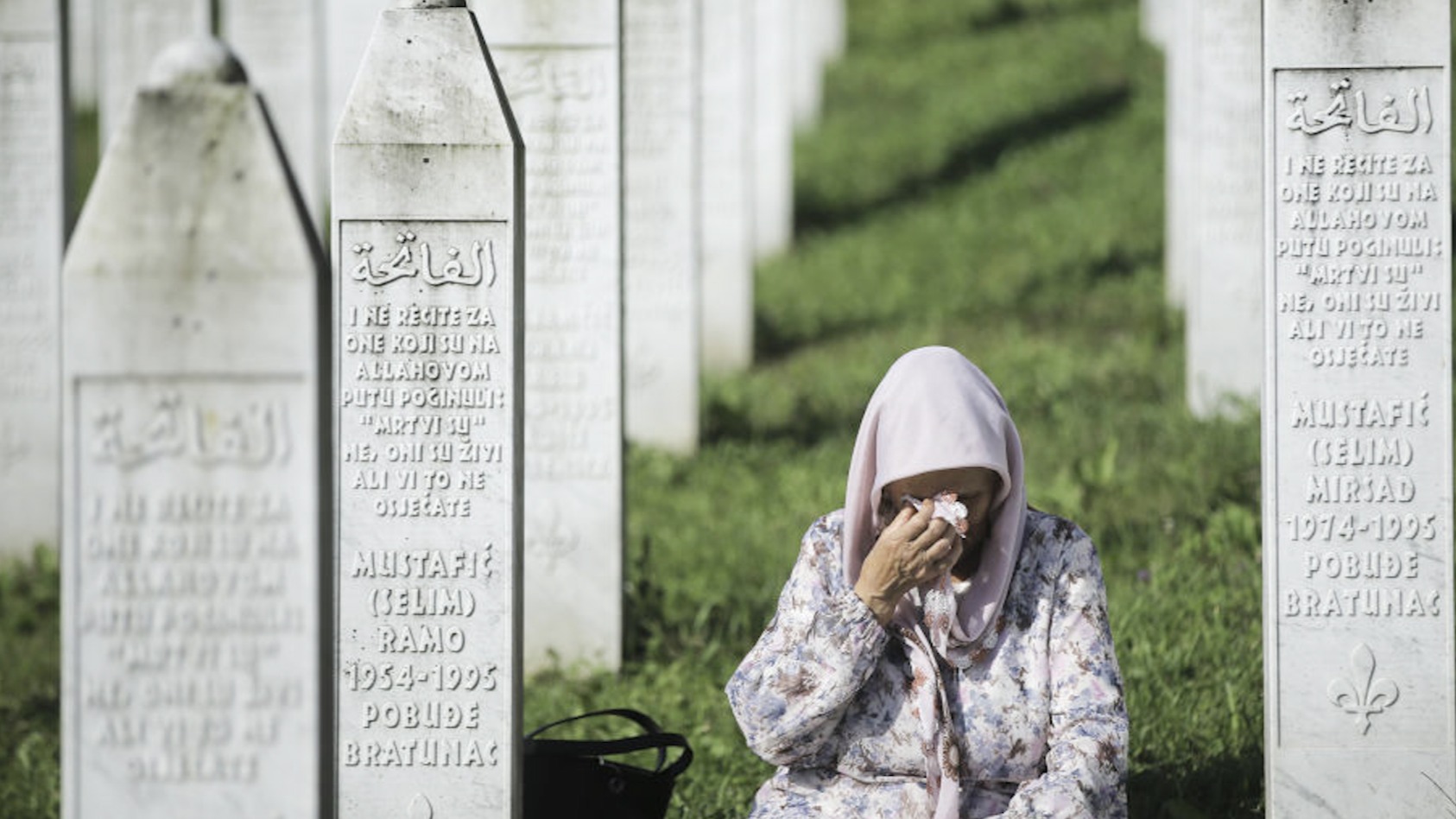 Treinta años después del genocidio de Srebrenica, Omerovic llora la pérdida de su marido