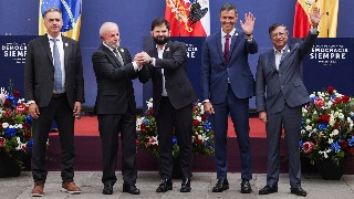 Chile recibe a presidentes progresistas para “defender y fortalecer” la democracia