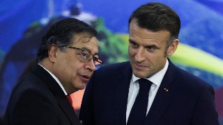 Emmanuel Macron le exige respeto a Gustavo Petro