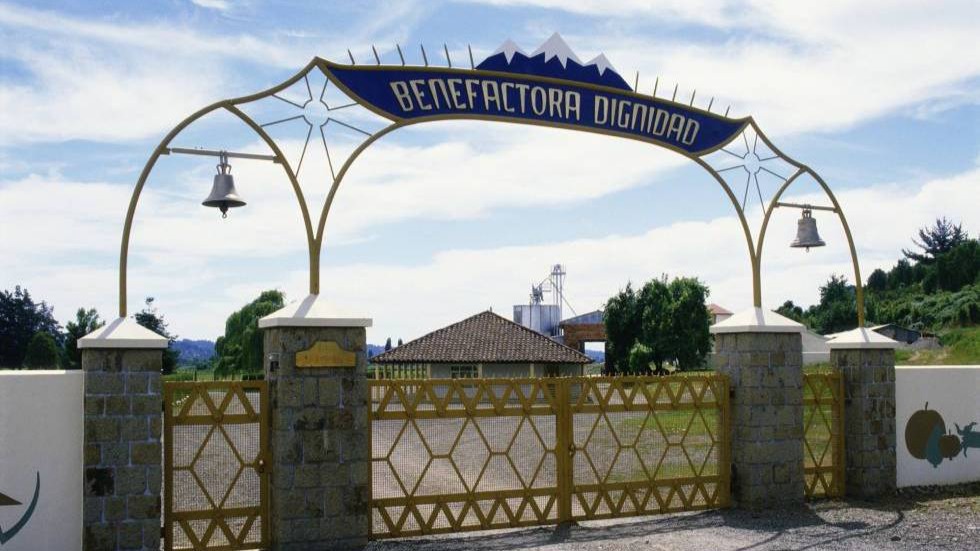 Chile expropia terrenos de Colonia Dignidad, antiguo centro de tortura y detención