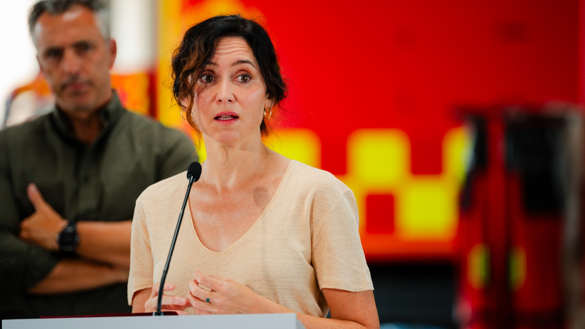 Ayuso acusa al Gobierno de falta de "rigor y humanidad"