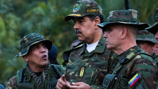 Venezuela moviliza a milicianos