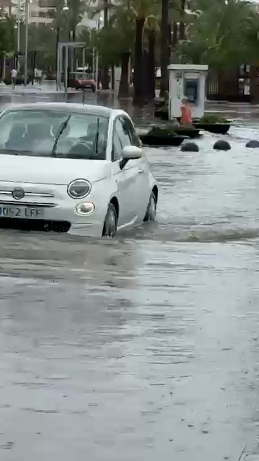 La borrasca Erin deja un fuerte temporal a su paso por España