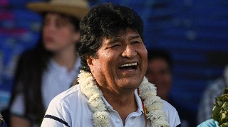 Evo Morales llama a anular el voto