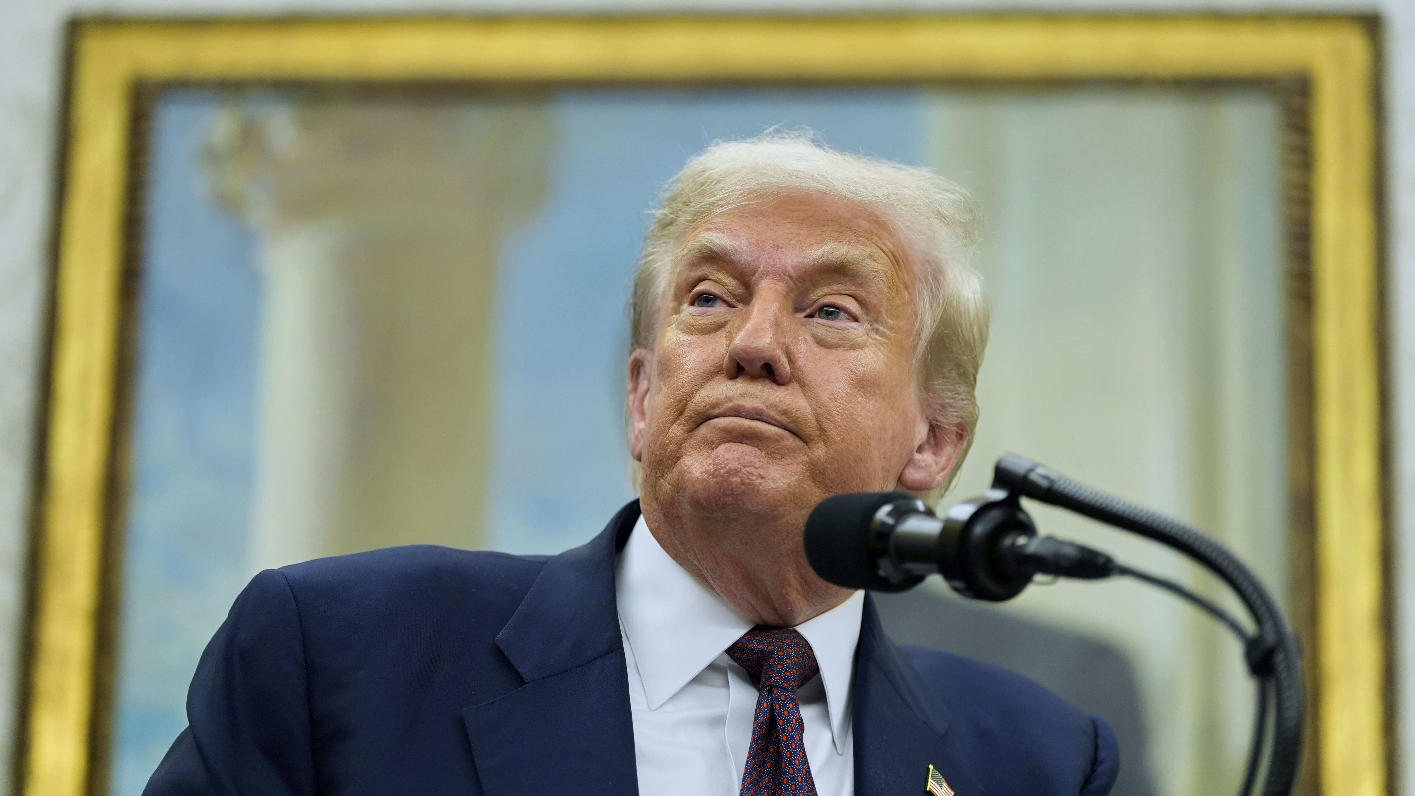 Trump anuncia inversión millonaria de Apple