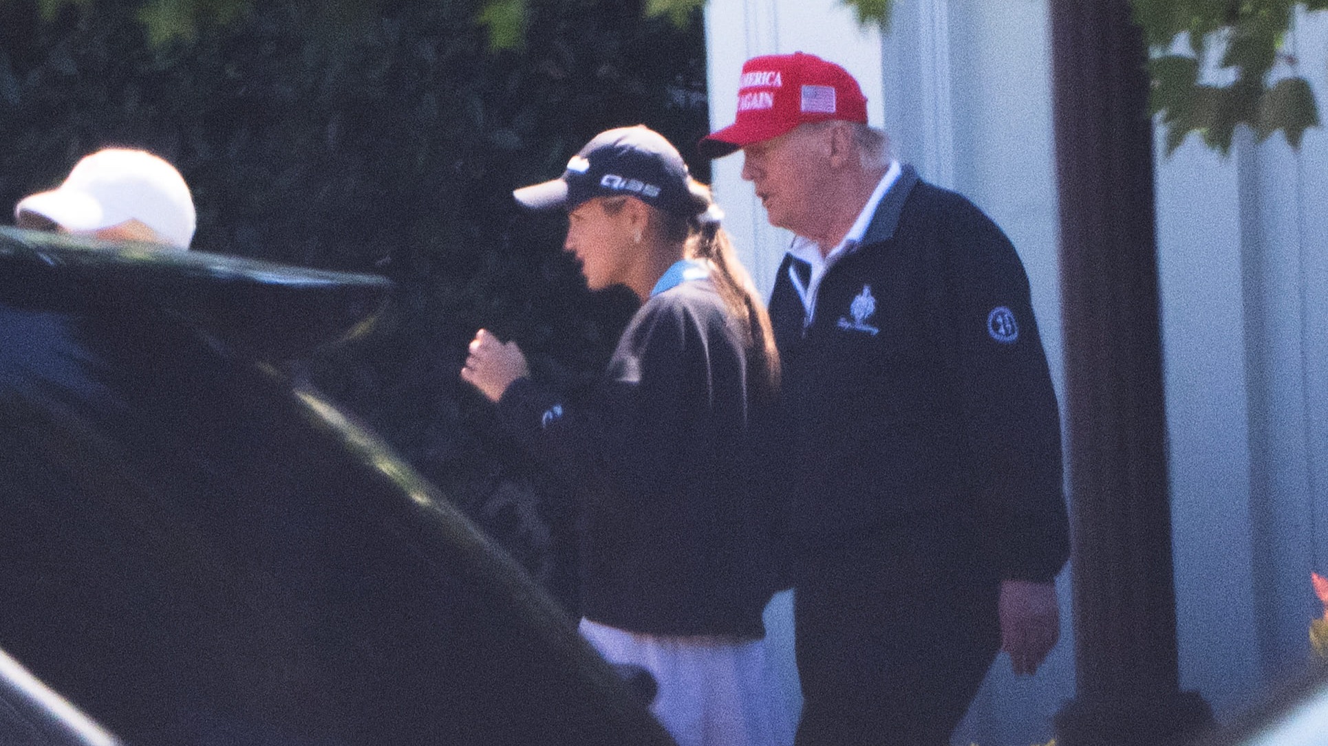 NO USAR Donald Trump reaparece tras rumores sobre su salud