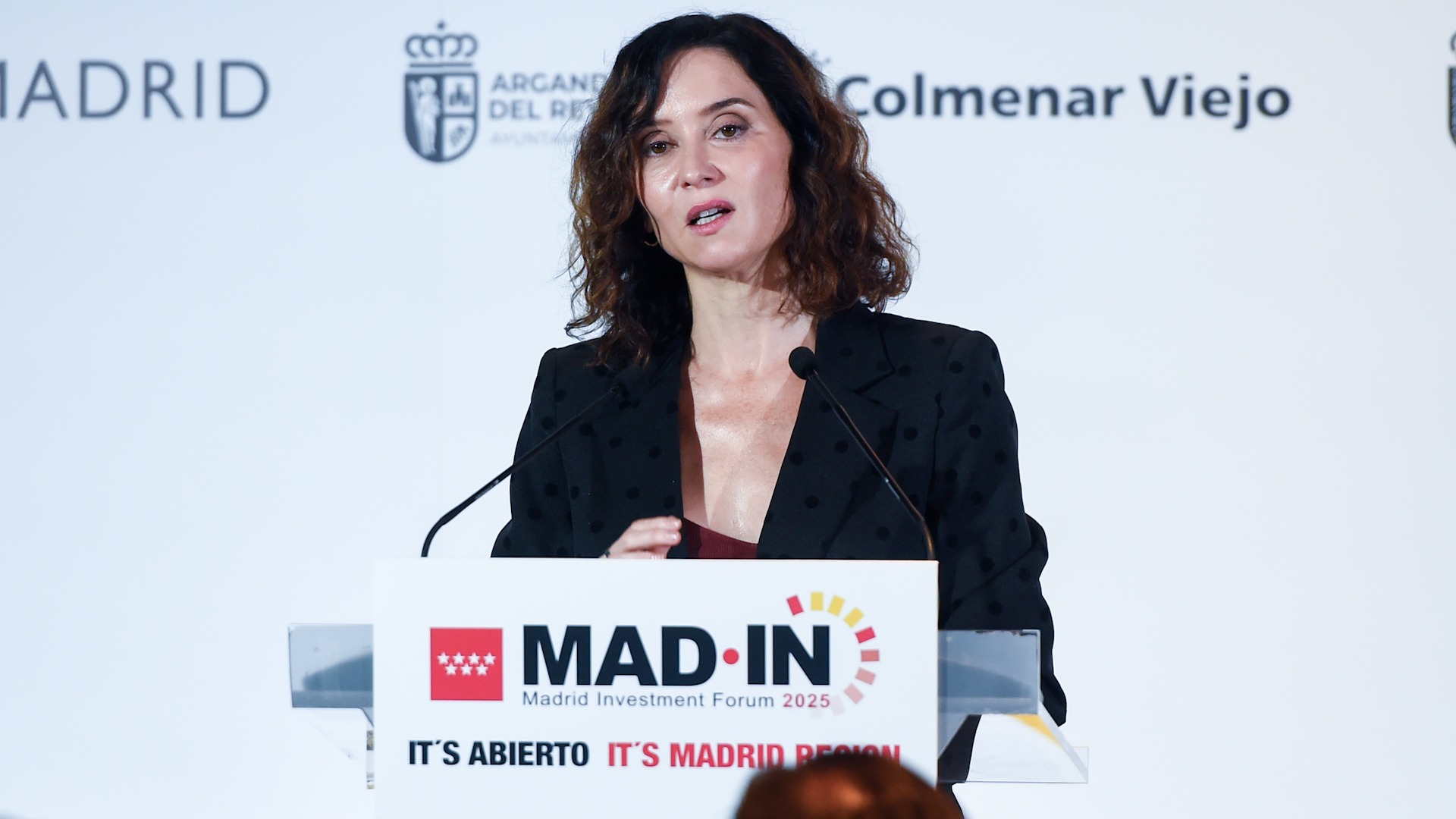 Isabel Díaz Ayuso: "Sánchez es el que dirige las portadas y la agenda mediática de este país"