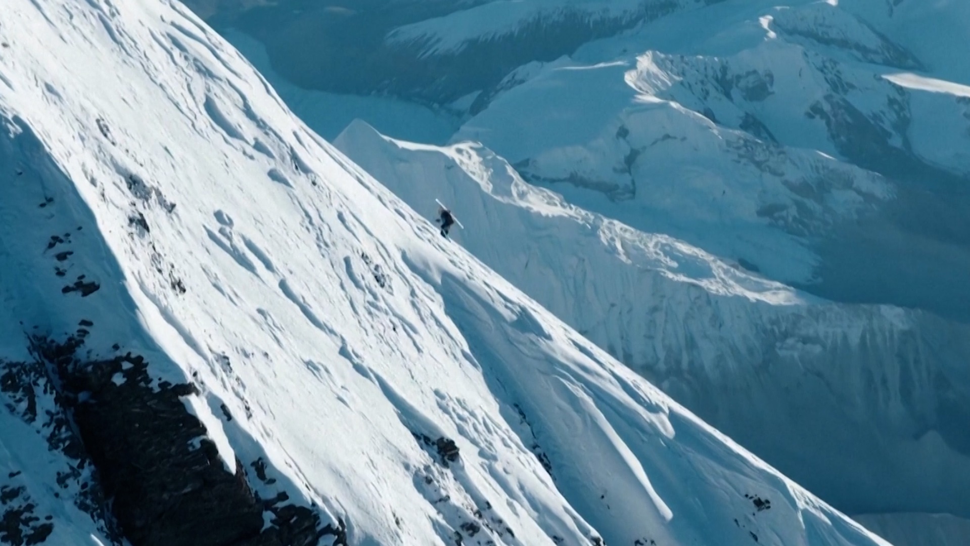 Andrzej Bargiel se convierte en la primera persona en escalar y descender el Everest sin oxígeno suplementario