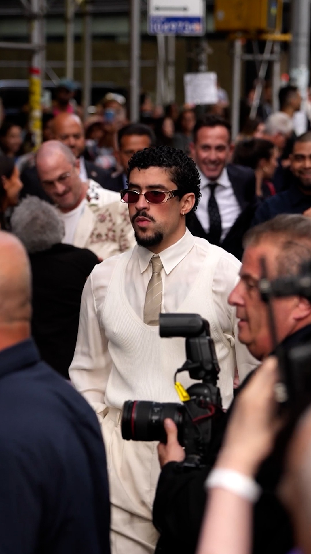 Bad Bunny encabezará el show de medio tiempo en la Super Bowl