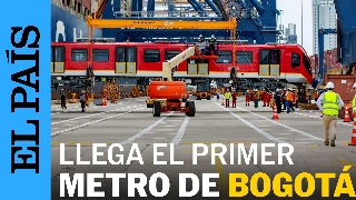 Llega el primer tren del metro de Bogotá