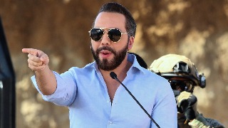 Bukele exporta a Costa Rica su modelo de megacárcel