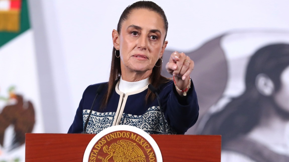 Sheinbaum explica vuelo militar de EE UU