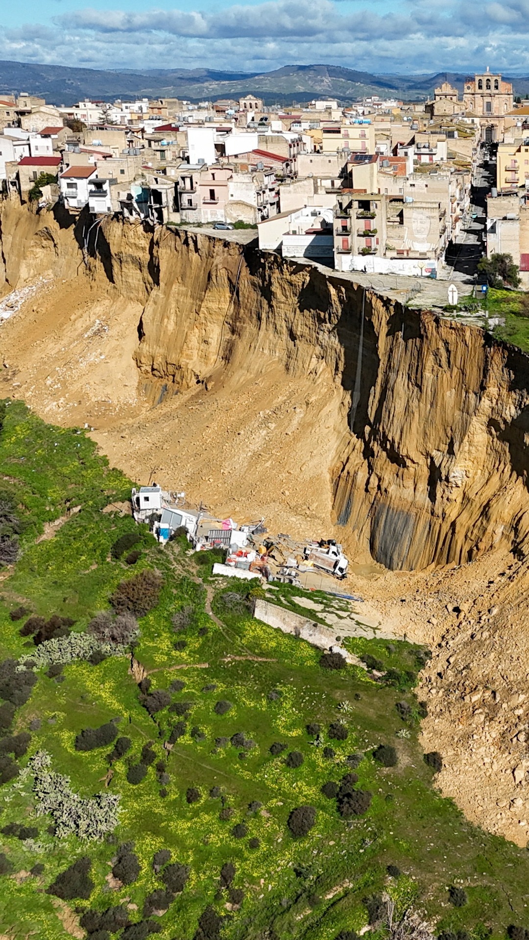 Las lluvias provocan el colapso de edificios en Sicilia