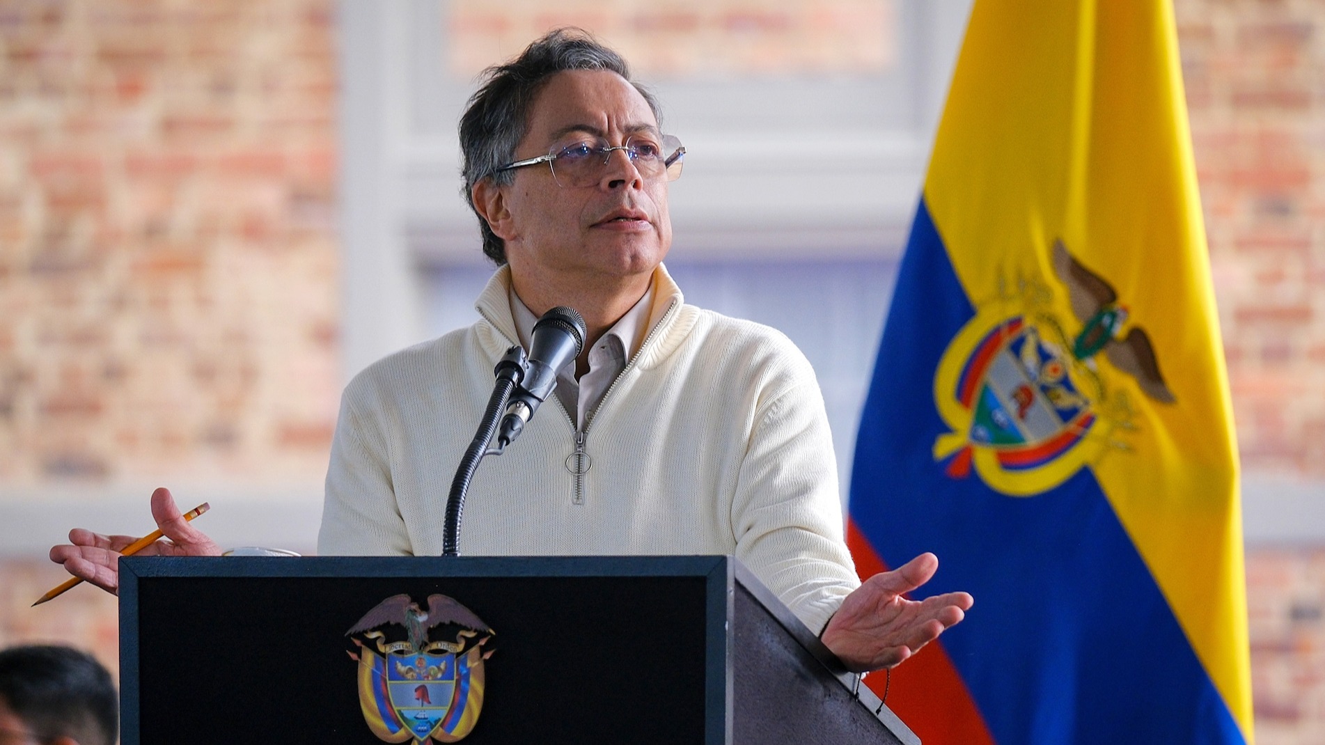 Gustavo Petro: "Deben devolver a Maduro, y que lo juzgue un tribunal venezolano”