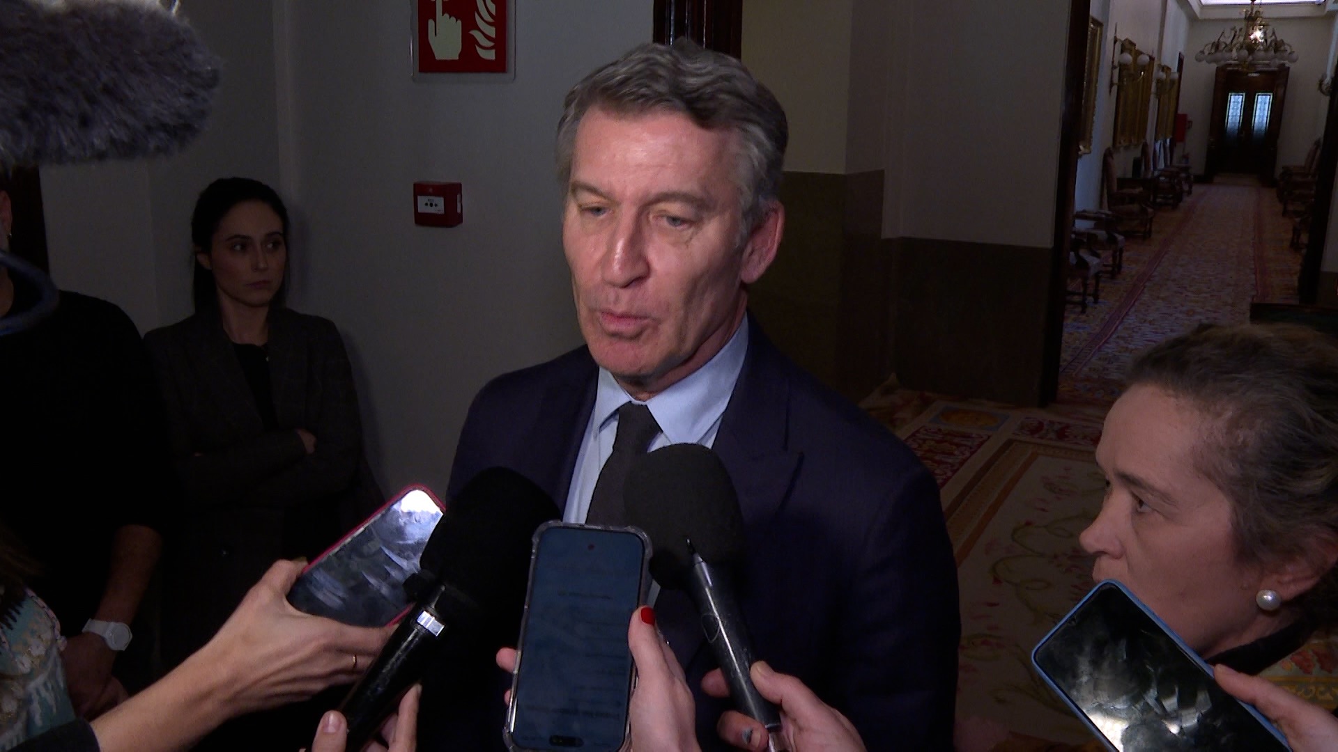 Dana: Feijóo mantiene que los 23 mensajes con Mazón acreditan que estuvo informado