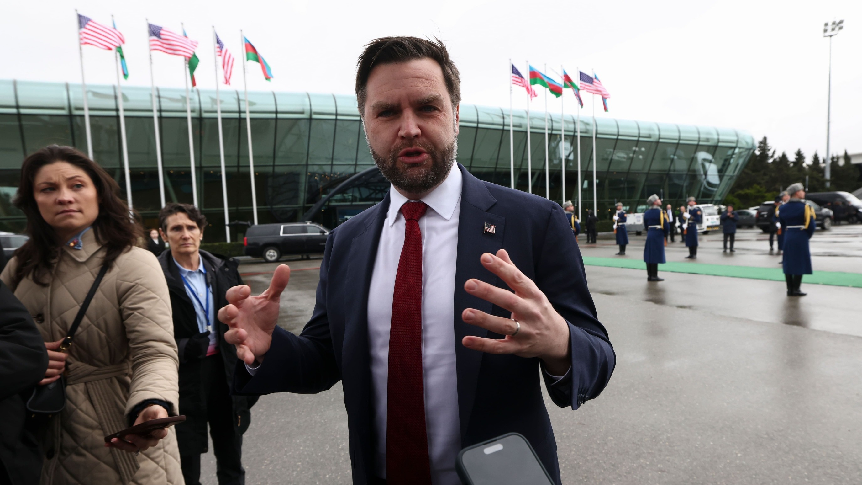 JD Vance sobre Irán: "Es uno de los regímenes más hostiles"