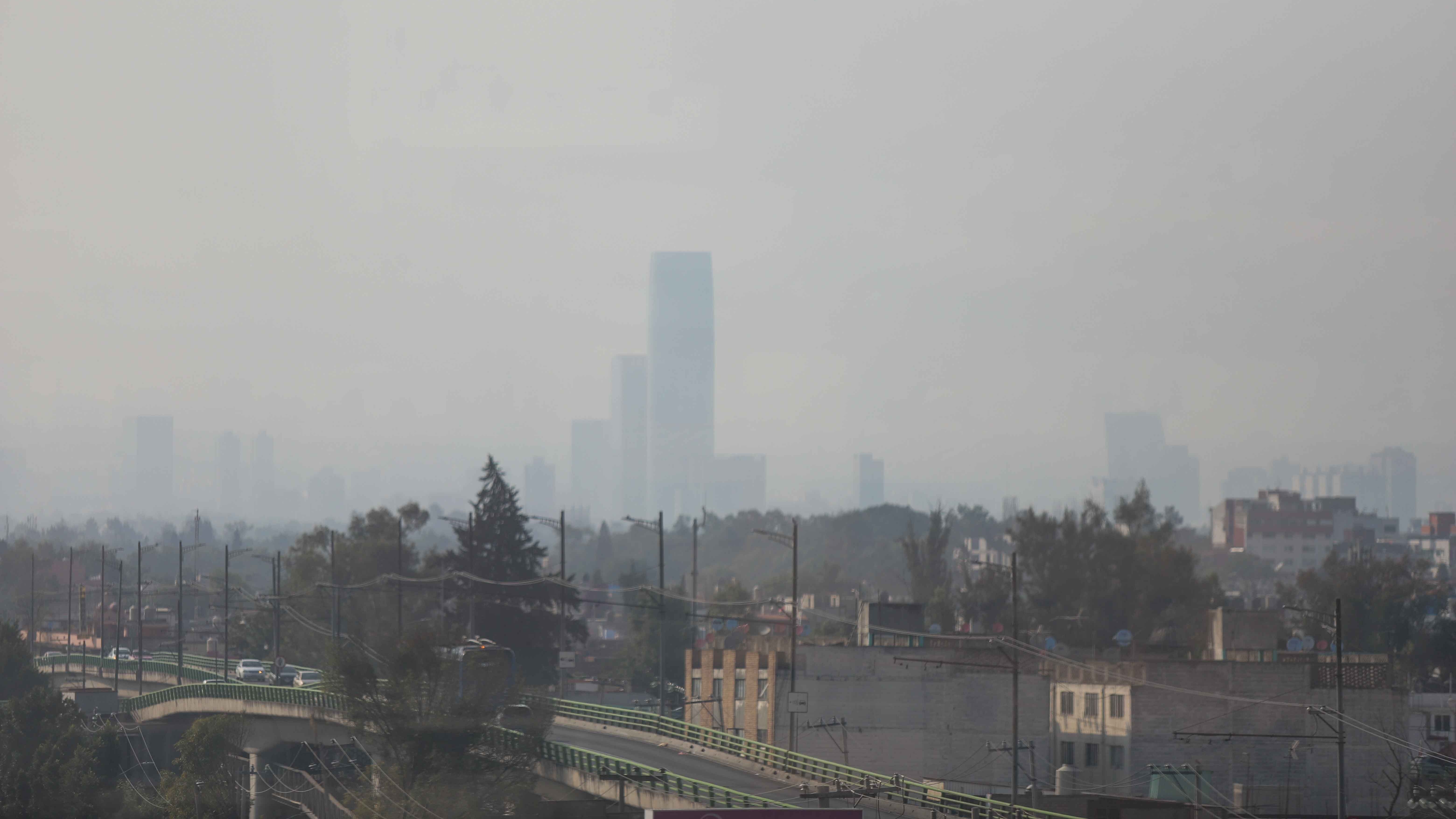 Persiste contingencia ambiental en Ciudad de México