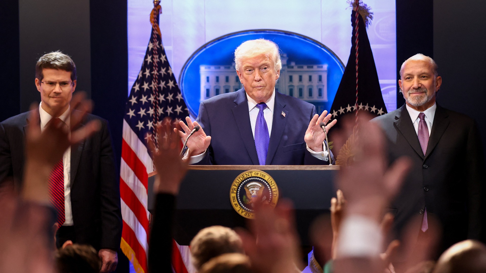 Trump anuncia un “arancel global del 10%” para sortear el fallo del Supremo que tumba su política comercial