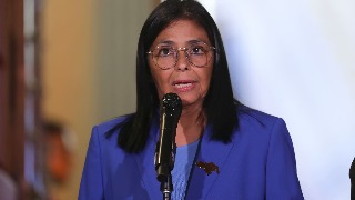 Delcy Rodríguez pide a Estados Unidos levantar las sanciones