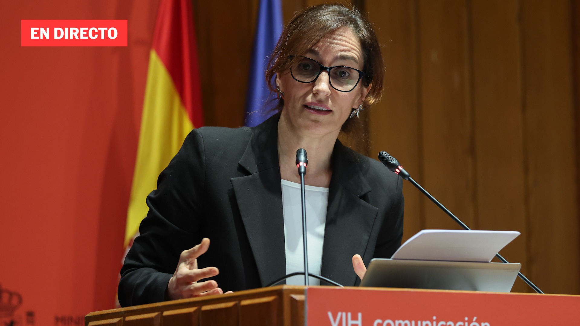 La ministra Mónica García comparece ante la Comisión de Sanidad, en directo
