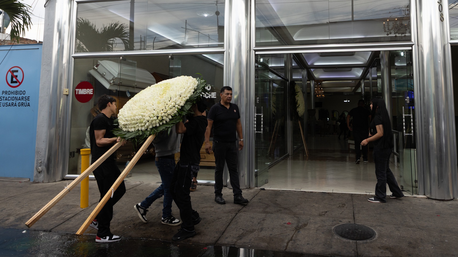 Velan cuerpo de El Mencho en Guadalajara entre alta movilización de seguridad