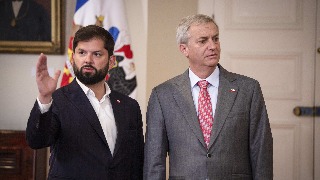 Kast y Boric rompen el cambio de mando