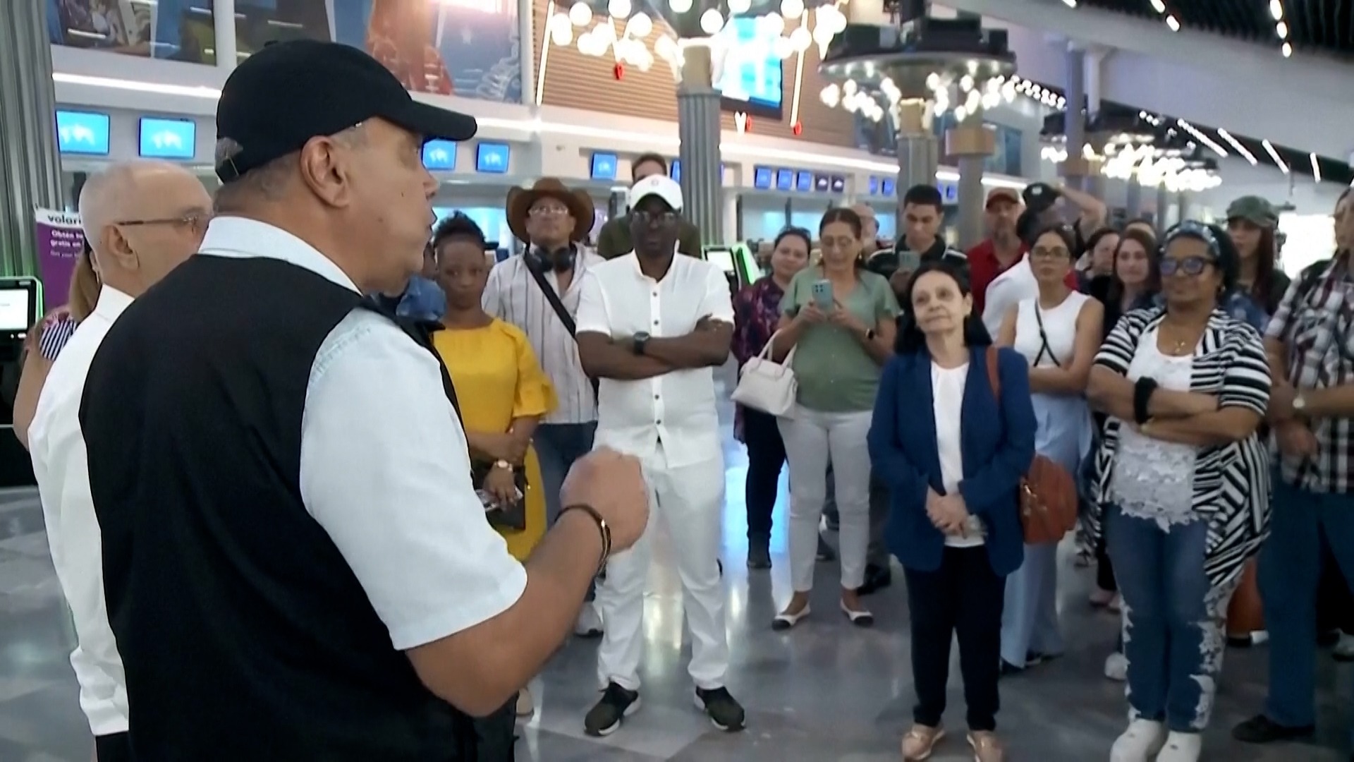 Médicos cubanos abandonan Honduras