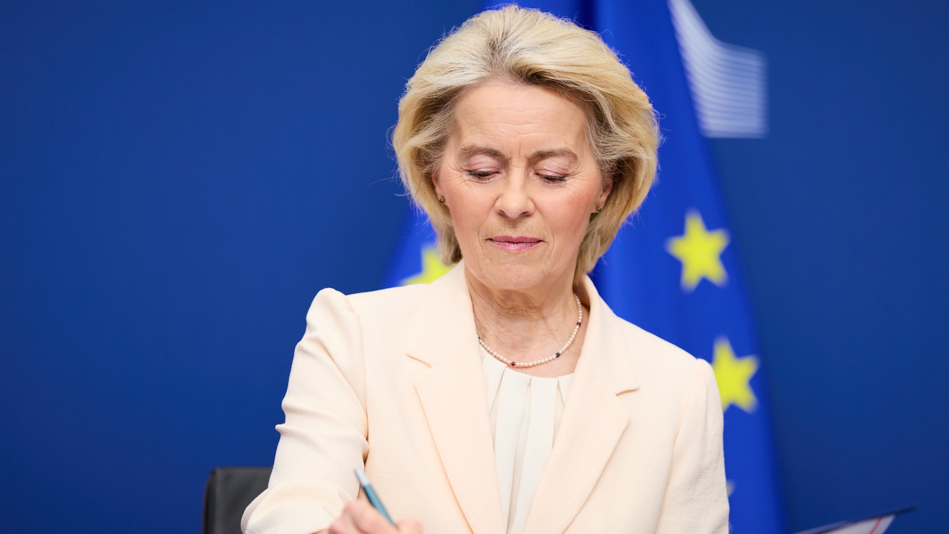 Von der Leyen: "No debe derramarse ninguna lágrima por el régimen iraní"