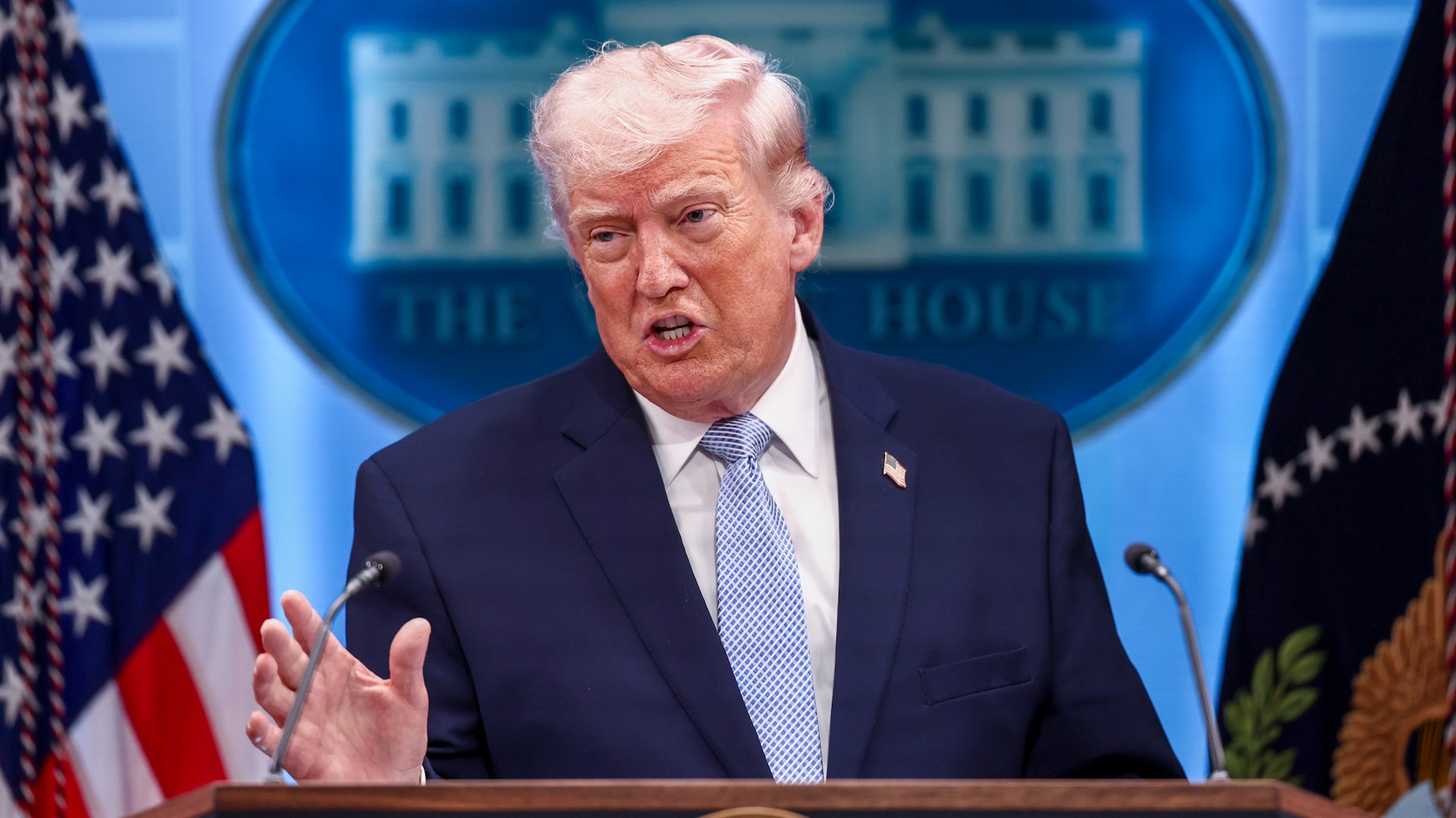 Los expertos afirman que Trump incurrirá en crímenes de guerra si cumple sus amenazas