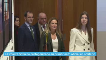 La infanta Sofía entrega unos premios de Patrimonio en su primer acto oficial en solitario