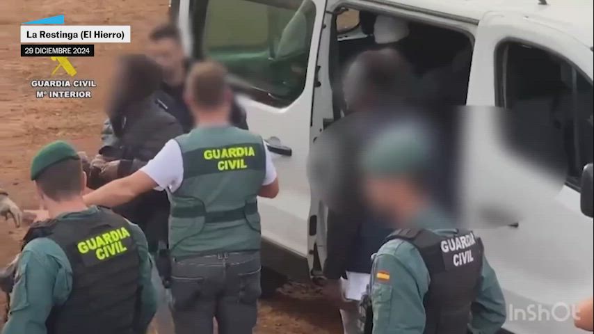 La Guardia Civil detiene a siete patrones de un cayuco por el presunto asesinato de cuatro personas durante la travesía