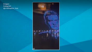 Un espectáculo de drones en honor al rey emérito ilumina Abu Dabi por su cumpleaños