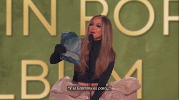 Shakira replica a Trump y Lady Gaga defiende a la comunidad queer