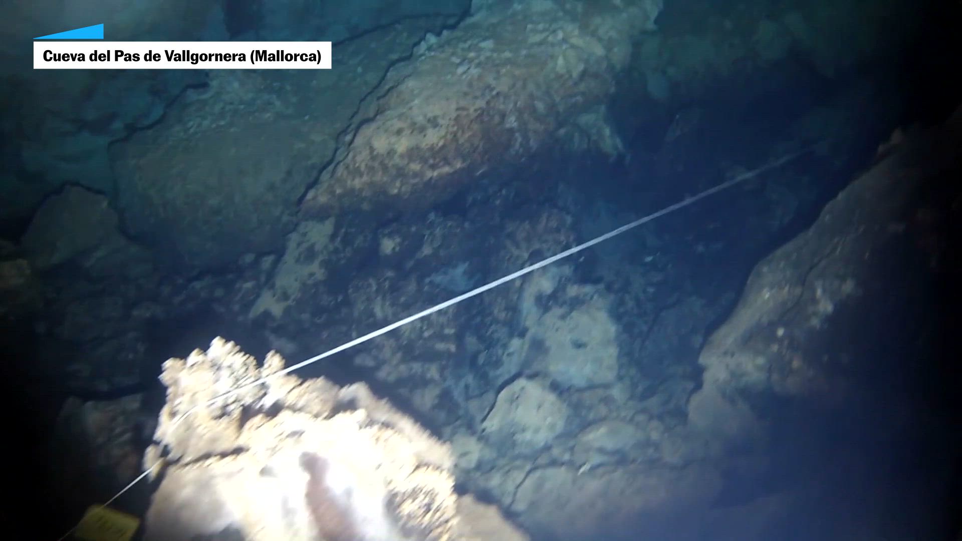 Espeleólogos de Baleares denuncian ante la UE la contaminación de la cueva de Pas de Vallgornera