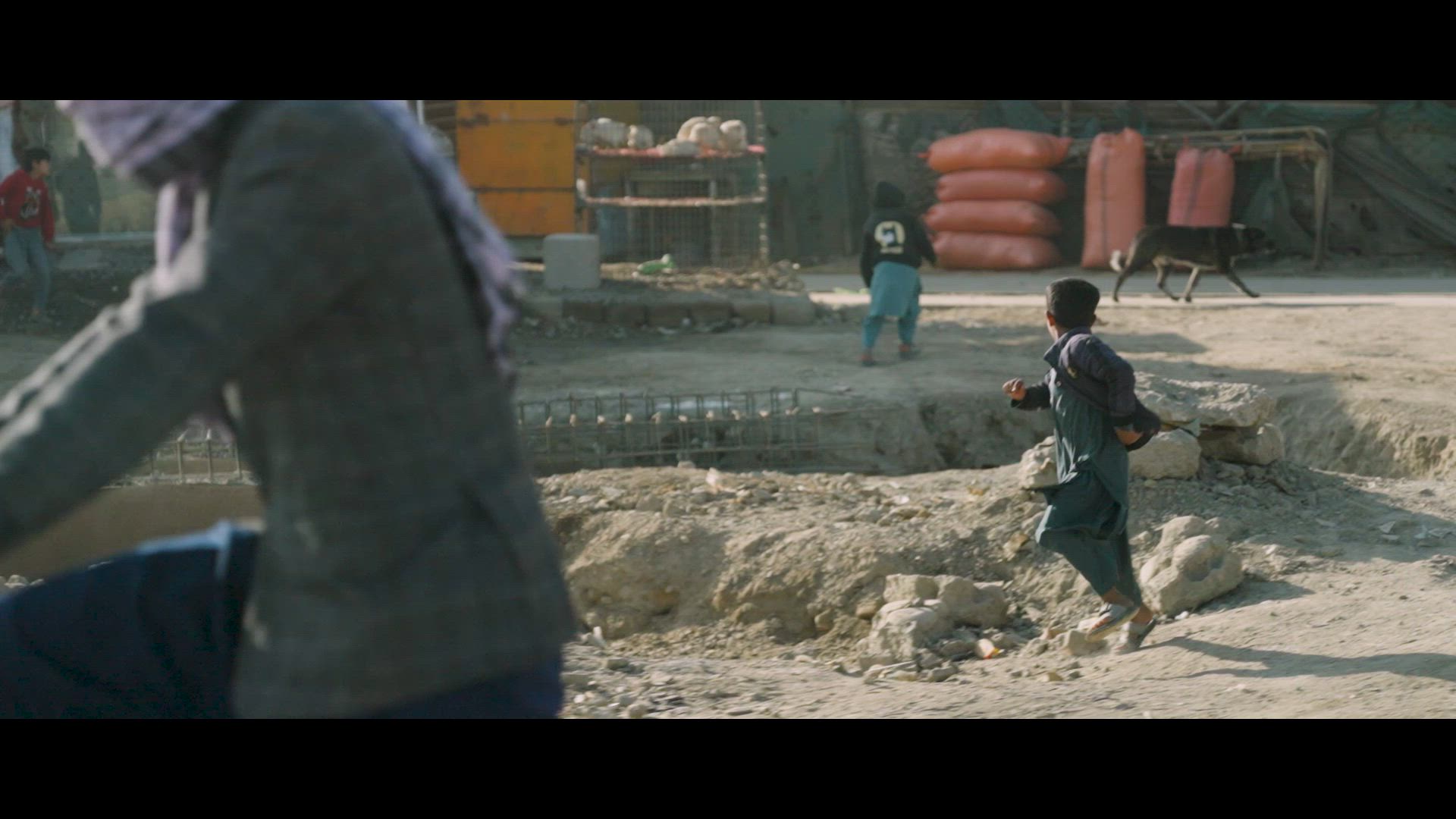 Los niños y niñas que no pueden serlo en Afganistán