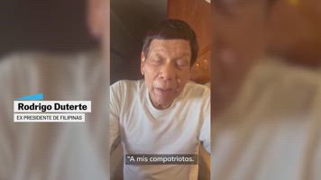 Duterte manda un mensaje camino a la Haya, donde será juzgado por crímenes contra la humanidad