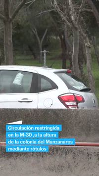 Circulación restringida en la M-30, a la altura de la colonia del Manzanares
