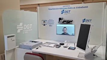 Los puntos de atención instalados por la DGT que utilizan videoconferencias e IA