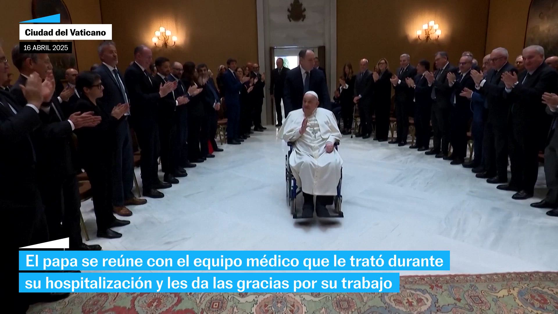 El papa agradece al equipo médico que le trató su trabajo