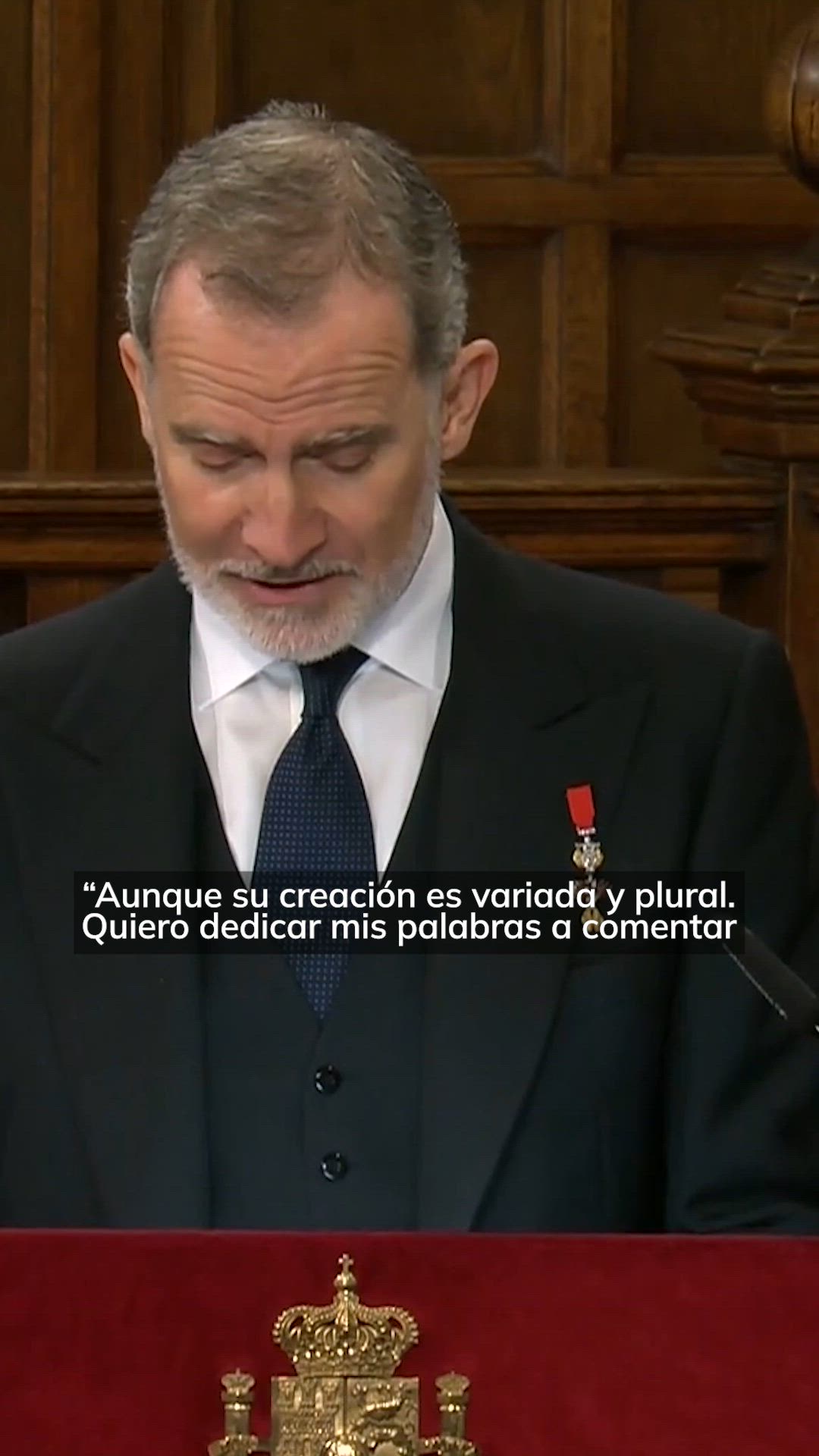 El Rey elogia la bondad y la verdad de Pombo y recuerda en su discurso a Vargas Llosa