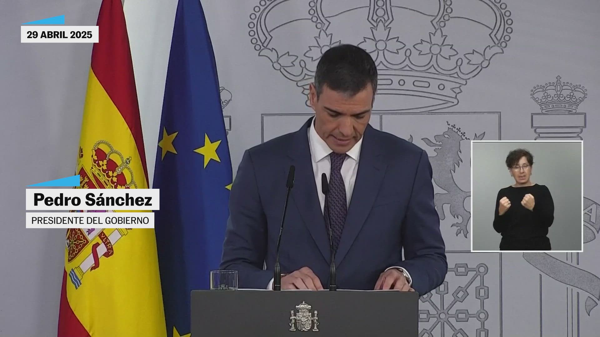 La comparecencia de Sánchez el día después del apagón, en cuatro titulares