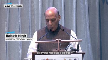 El ministro de Defensa de Pakistán afirma que EE UU lidera esfuerzos para desescalar el conflicto con India