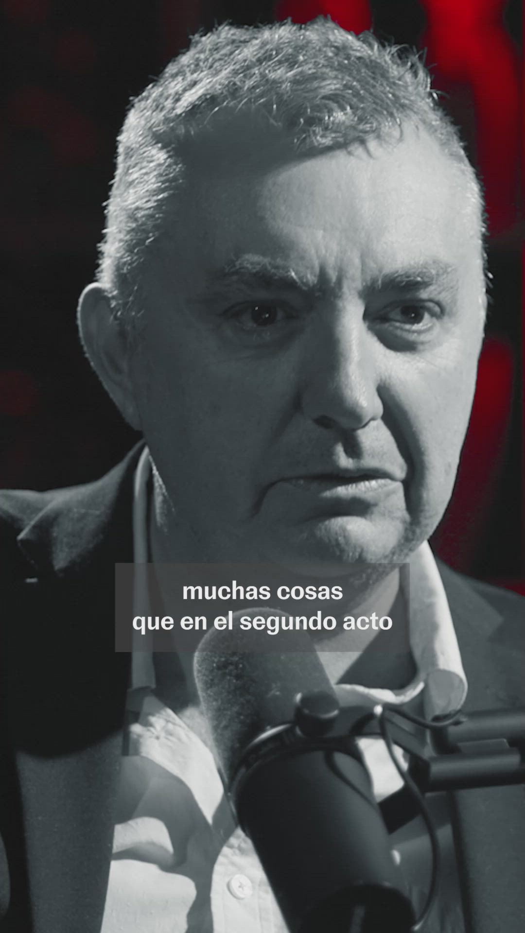 Manuel Vilas: "O lo digo ahora o me muero sin decirlo"