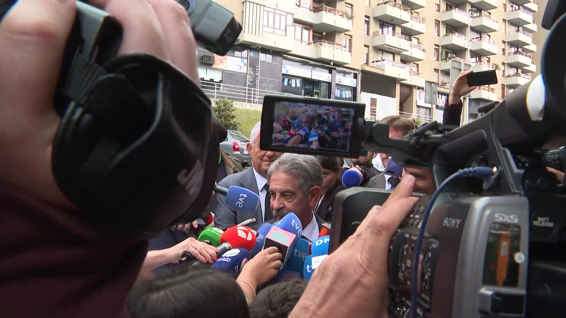 Revilla: "Al rey Juan Carlos le diría que pidiera perdón y que repatriara todo el dinero"