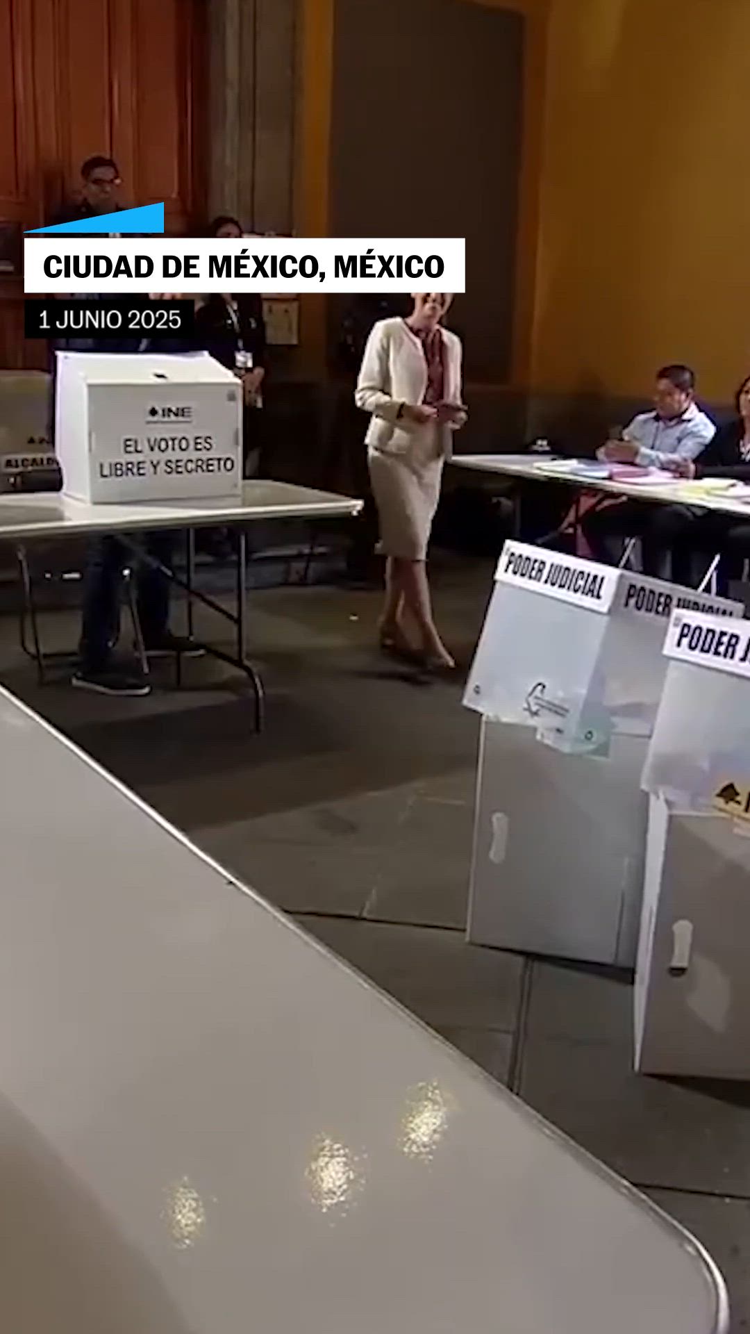 Claudia Sheinbaum vota en la elección judicial