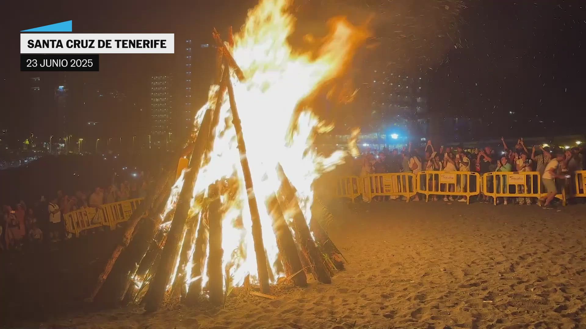 Imagenes de las hoguera de la noche de San Juan en España