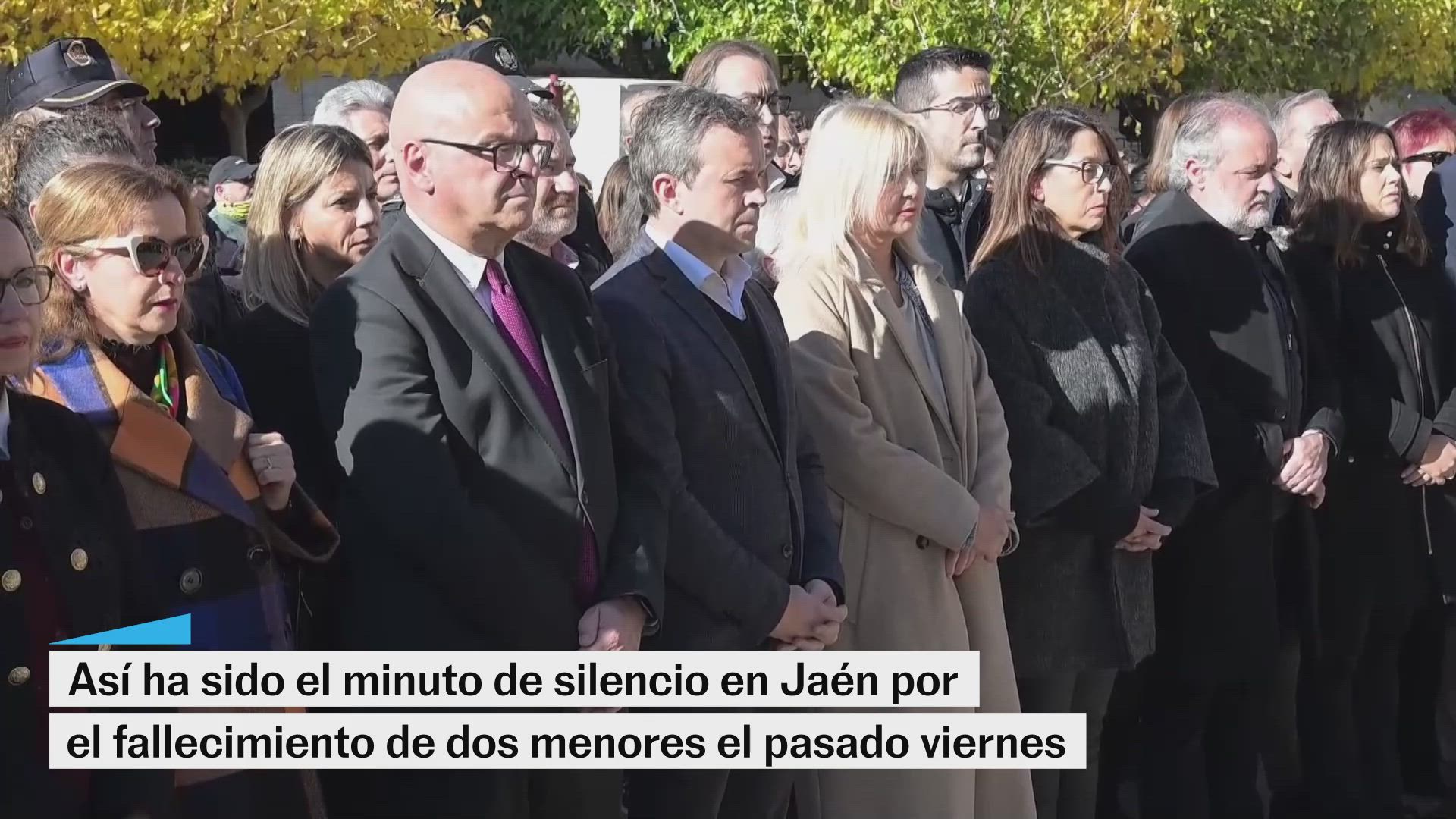 Minuto de silencio en honor a las dos menores fallecidas