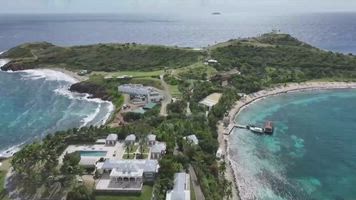 Las imágenes inéditas de la mansión de Jeffrey Epstein