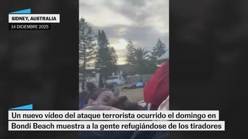 Un nuevo vídeo del ataque terrorista ocurrido el domingo en Bondi Beach muestra a la gente refugiandose de los tiradores